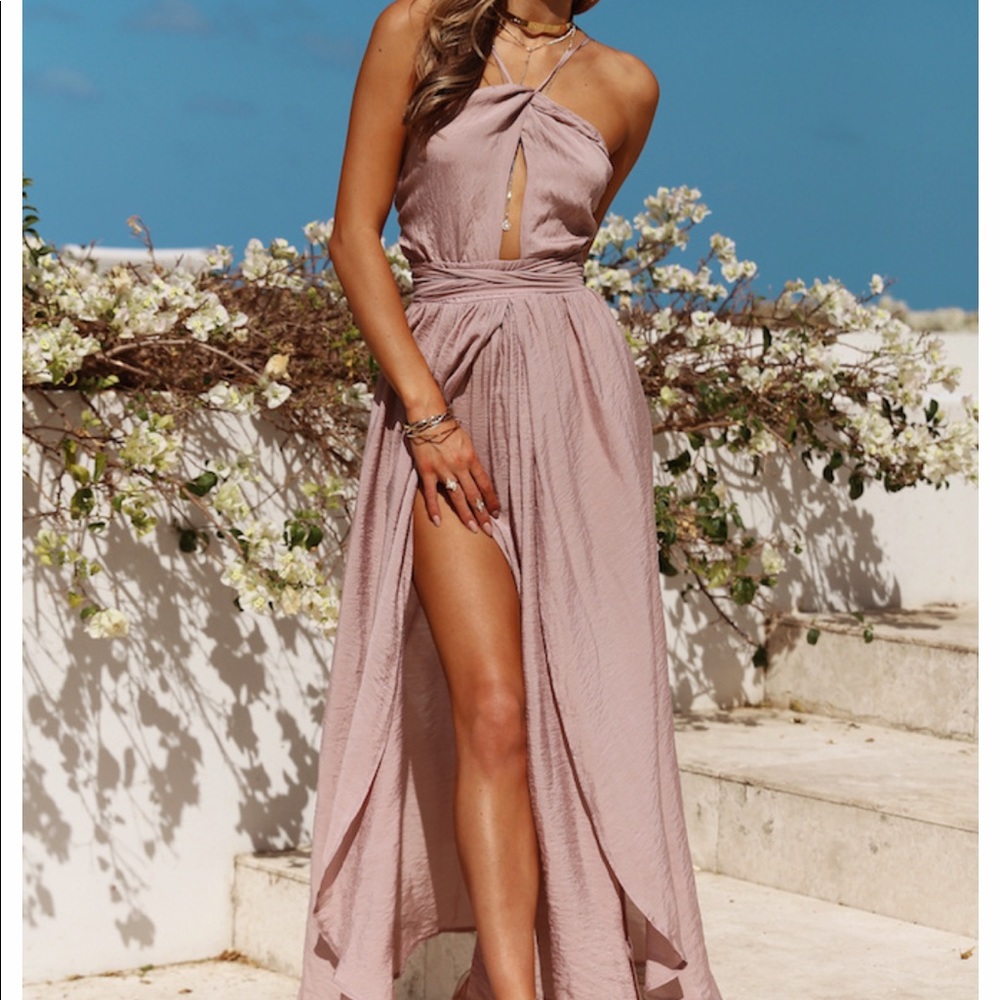 HELLO MOLLY Stop Motion Maxi Dress in Mocha